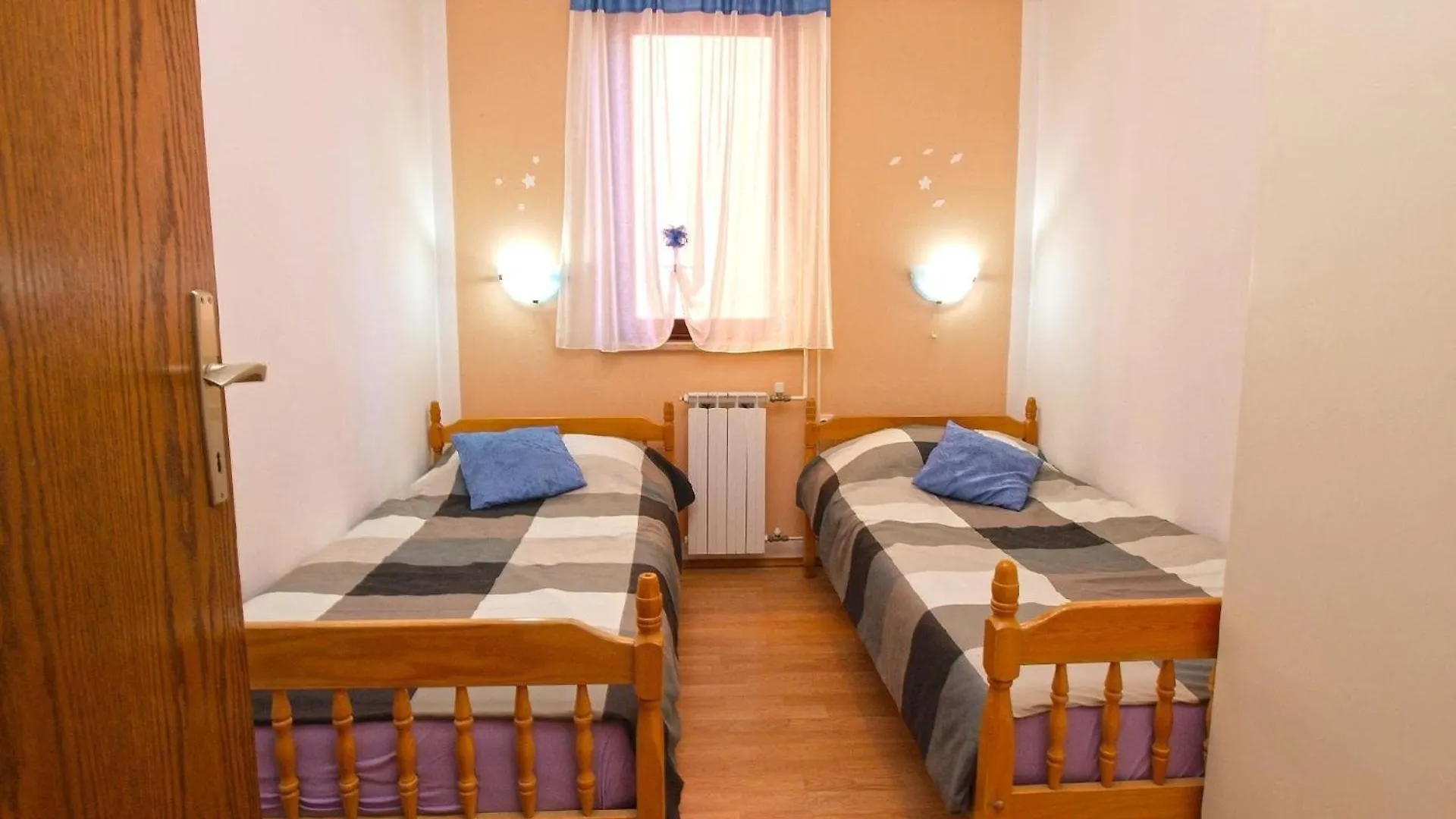 Apartment Ferienwohnung Fuer 5 Personen Ca 50 Qm In Fazana, Istrien Istrische Riviera