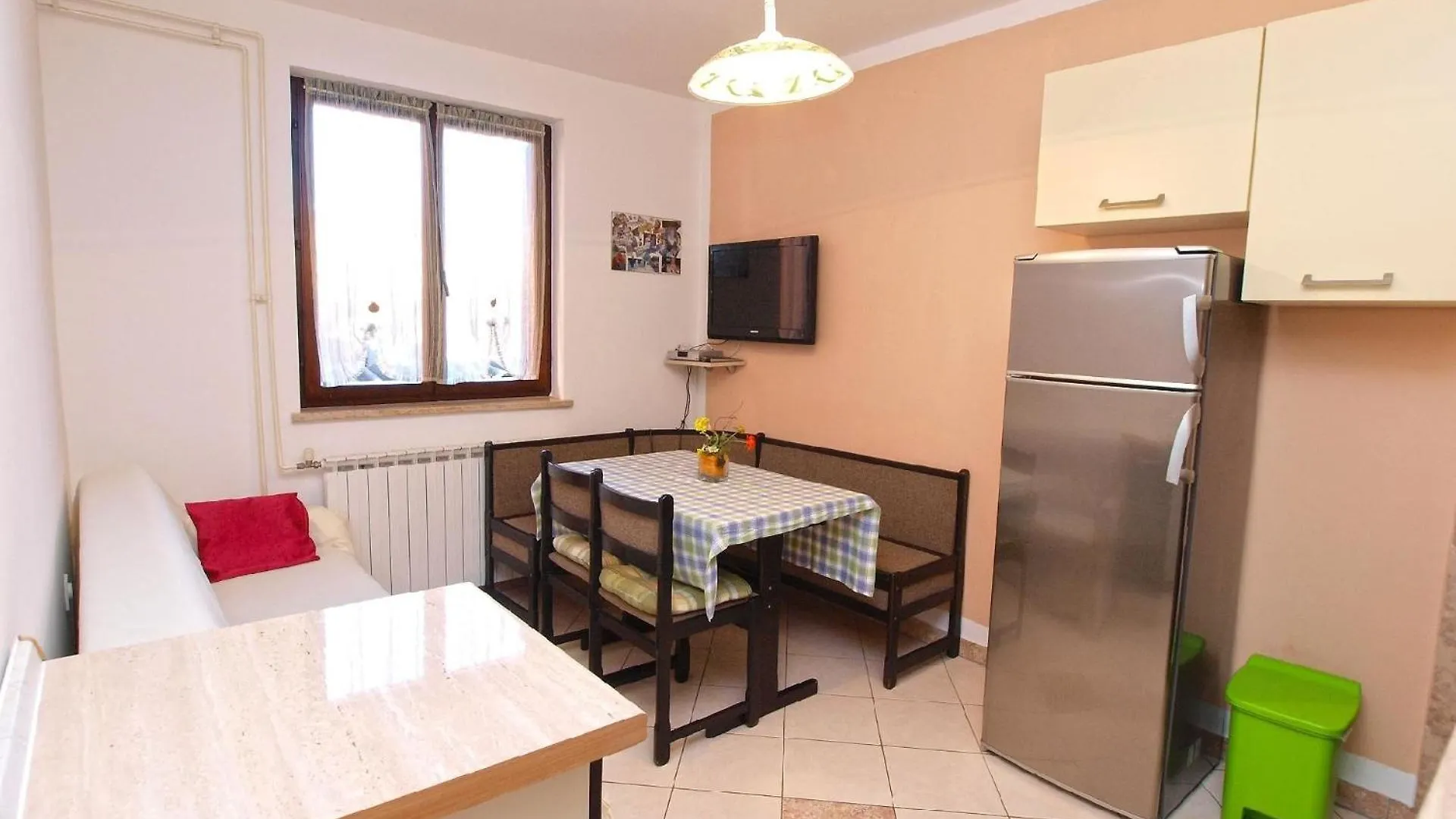 Ferienwohnung Fuer 5 Personen Ca 50 Qm In Fazana, Istrien Istrische Riviera 0*, Fazana